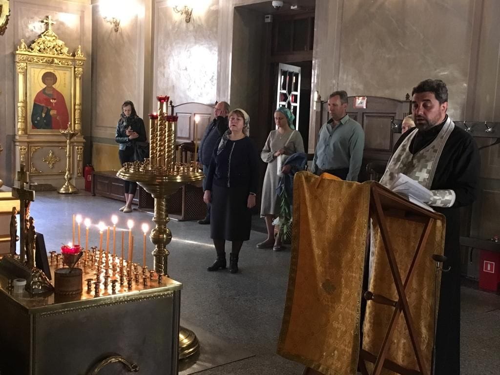 панихида о убиенных в Керчи